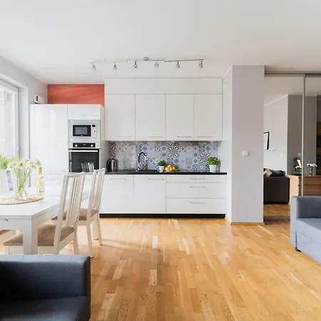 Big Apartment Old Town - 3 Rooms- 7 People-Lift- Near Town Hall Wroclaw Exterior photo